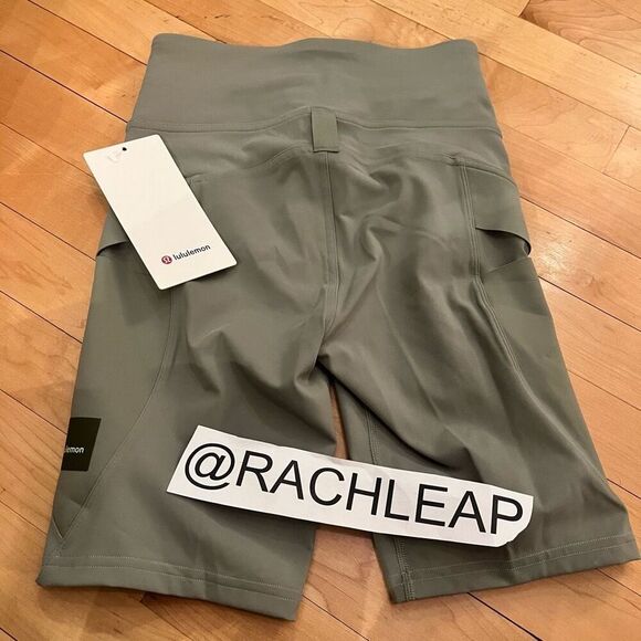 Lululemon Cargo Super-High-Rise Hiking Short 8" size 4 - Picture 6 of 7